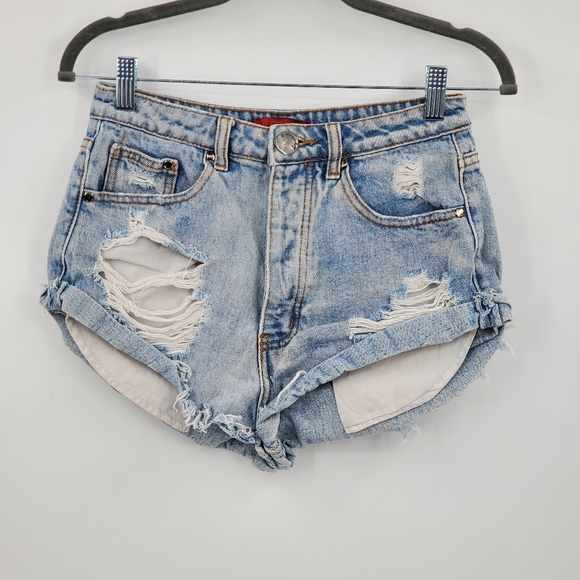 ☆☆ Signature8 Destroyed High Rise Rolled Hem Denim Shorts Size Small - Picture 7 of 7